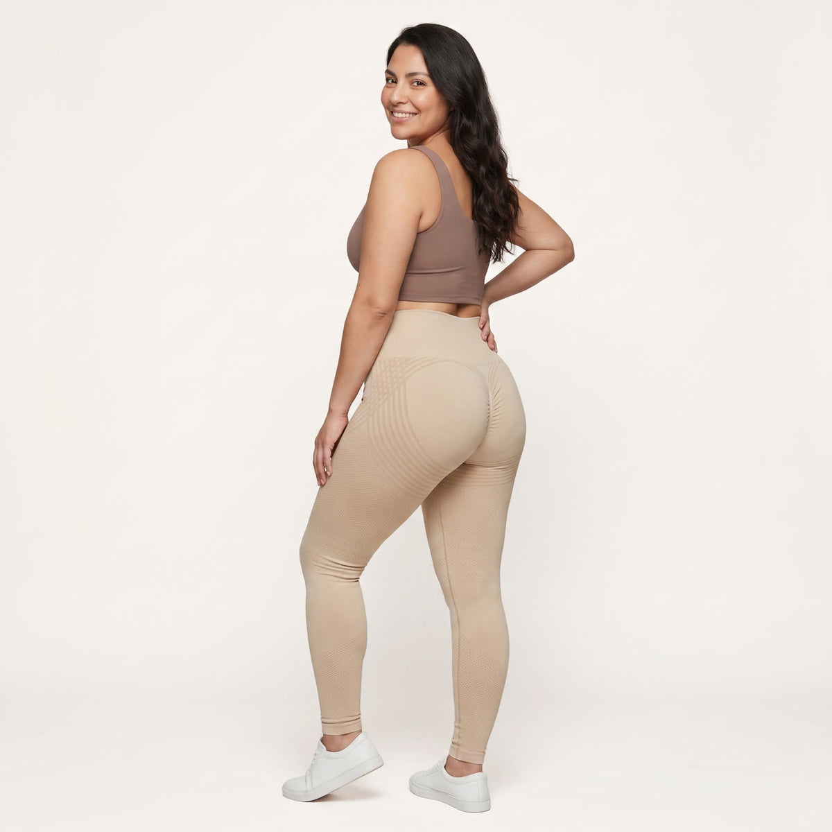 Calzas 3D Lissensa color Beige, vista trasera con el tejido 3D en relieve